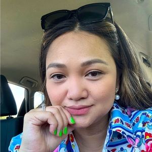 Meet your Posher, Leonora